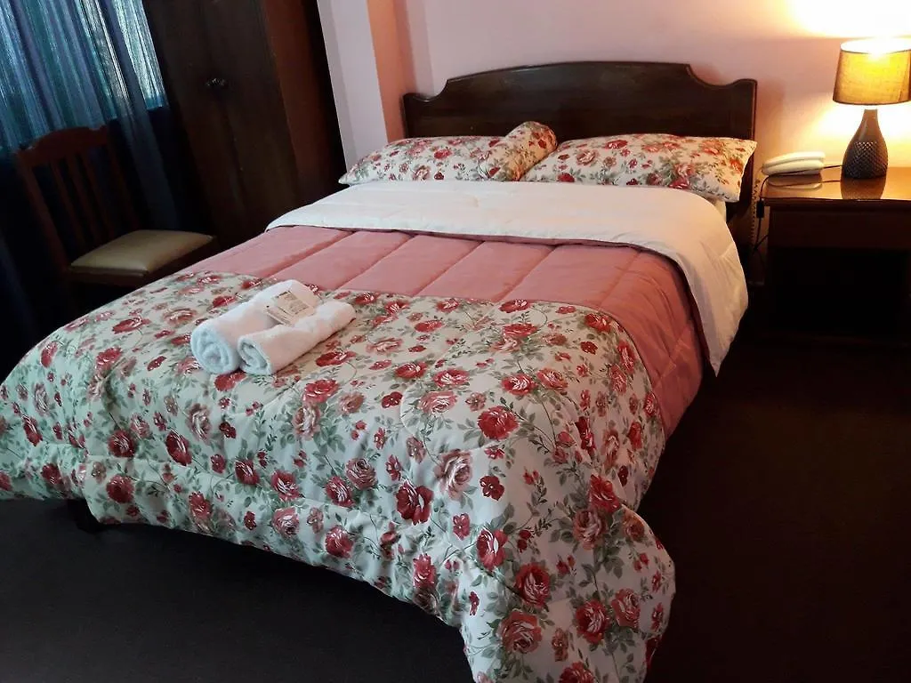 Hostal Ecokarmel Quito Gasthof